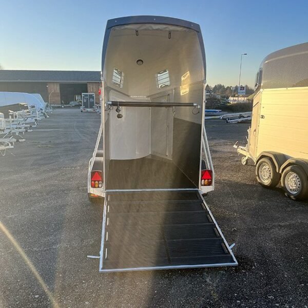 Böckmann Champion Esprit Eco 305x165cm PTAC 2400kg – Image 7